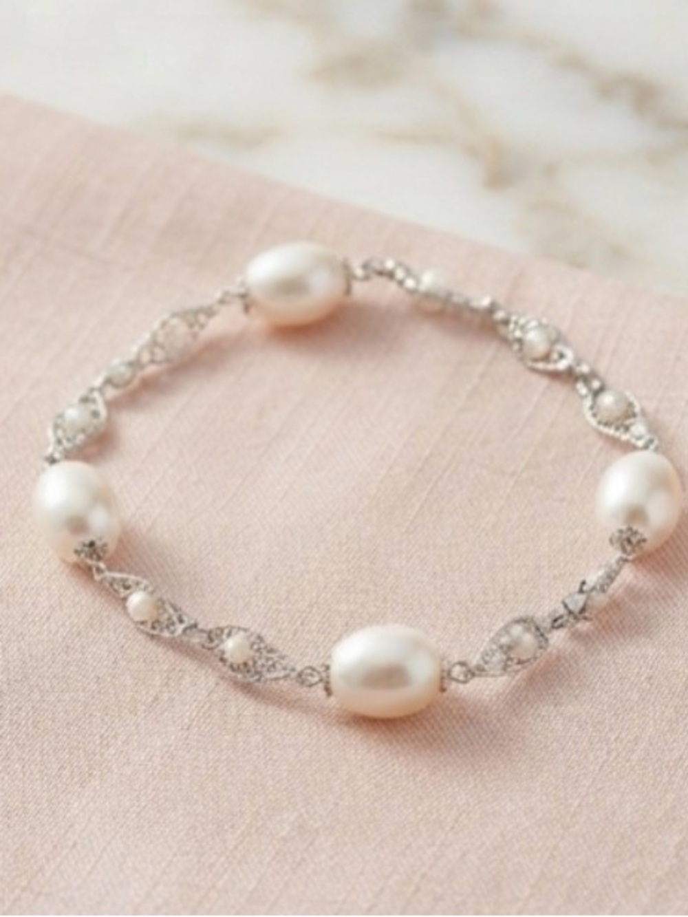 Cultured Pearl and Silver Filigree Bracelet - White Pearls